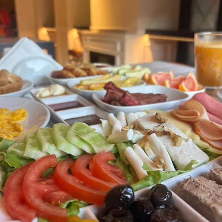 Taksim Nuon Hotel *