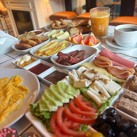 Hotel Taksim Nuon