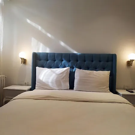 Taksim Nuon Hotel *